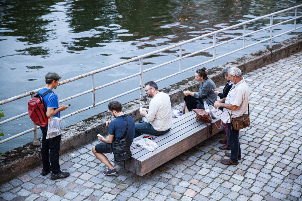 Audience at the water test